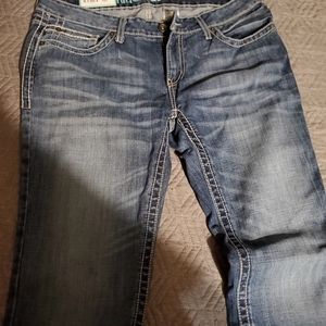 Cinch Abby 32/13L Slim NWT